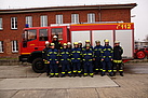 Gruppenbild der Teilnehmer von Feuerwehr und THW